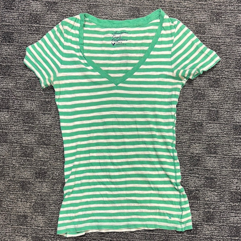 American Eagle Outfitters Green Fitted Short Sleeve Tee